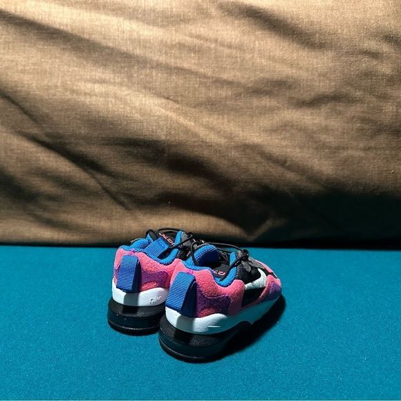 Nike Air 270 React​ - Picture 4 of 4